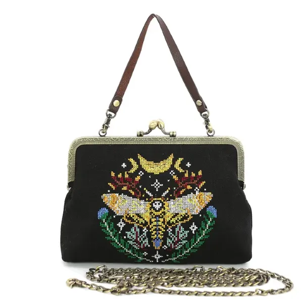 Bag - Skull Head Moth Vintage Kisslock Bag