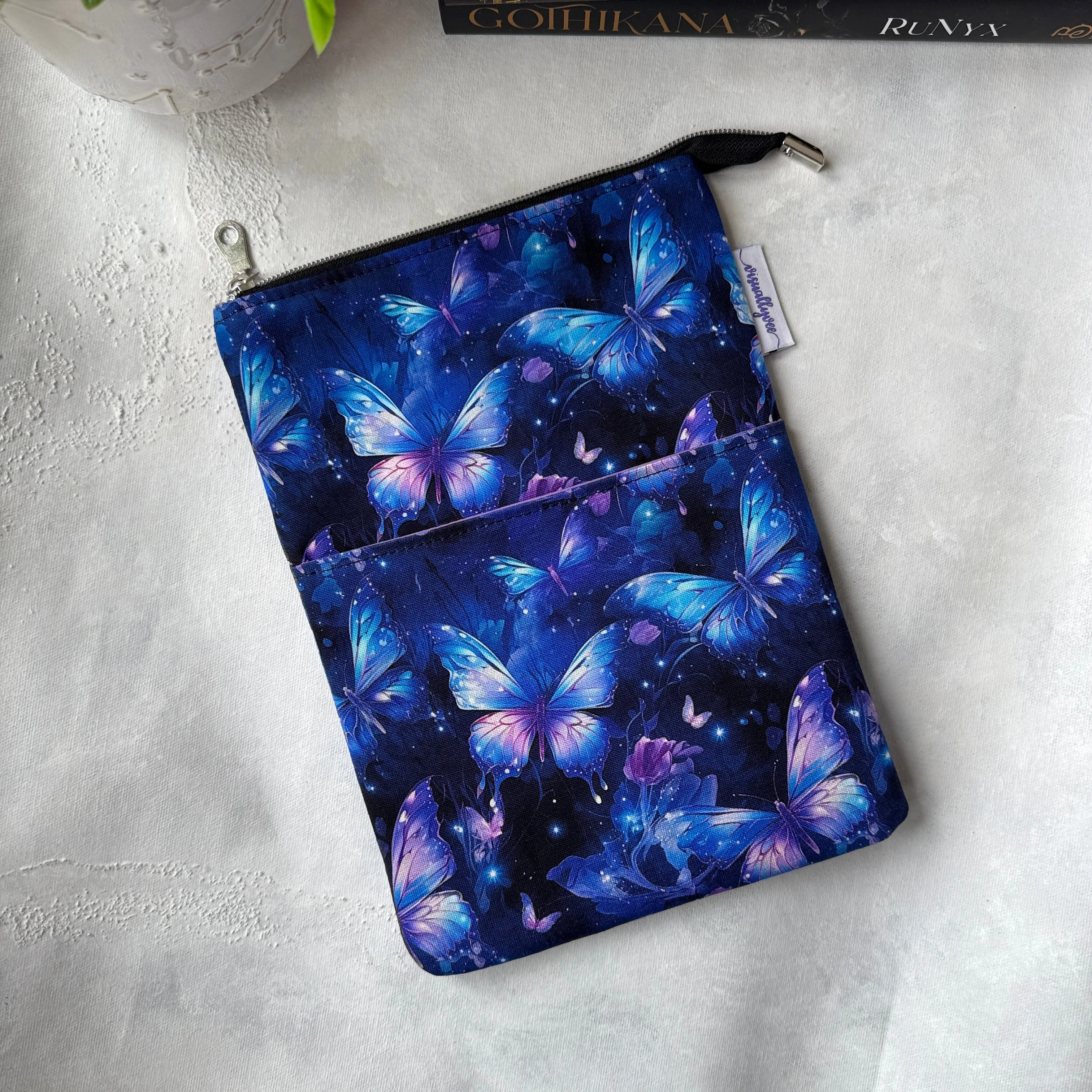 Beautiful Butterfly -  Zippered Book Sleeve