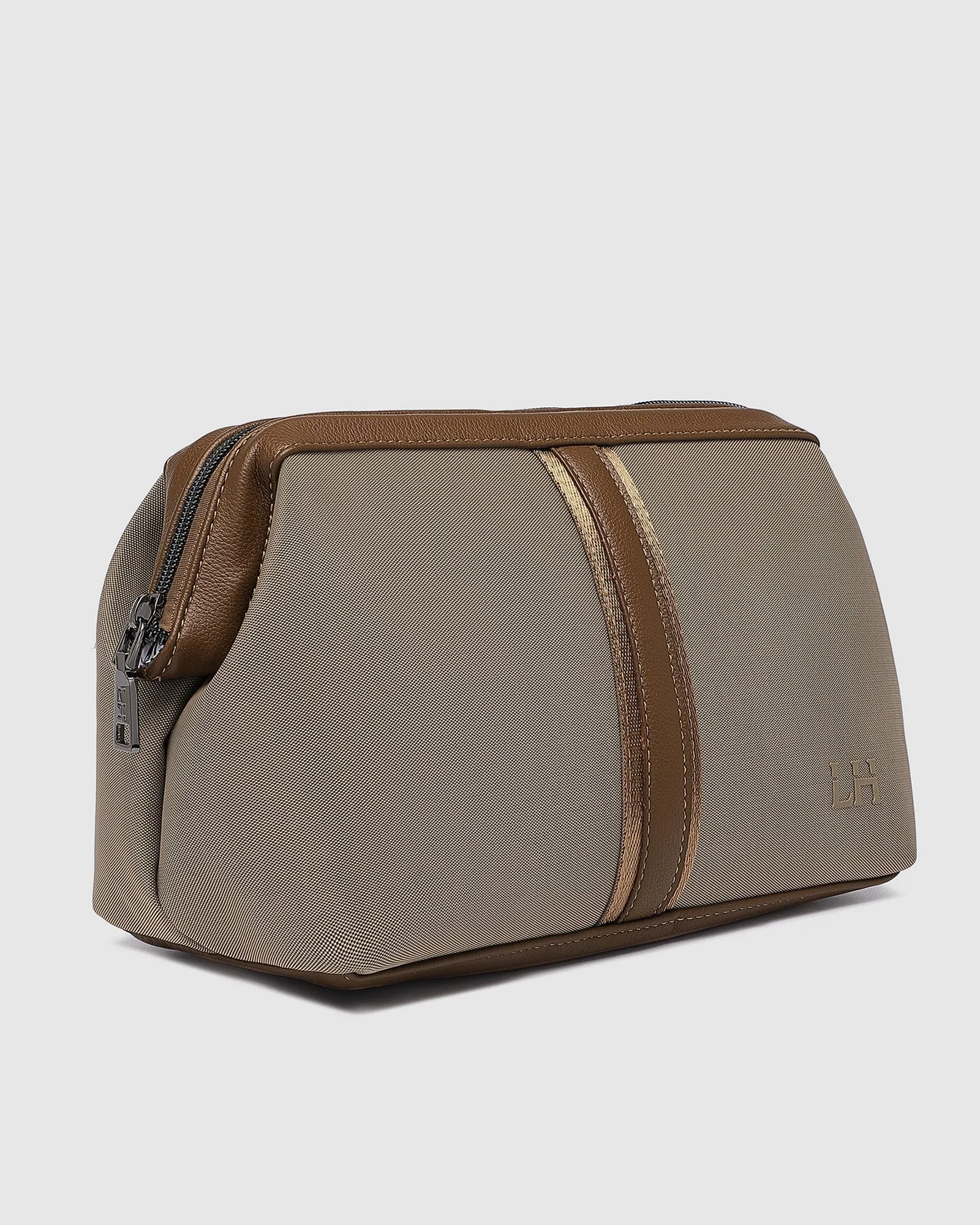 GILBERT MENS TOILETRY BAG NYLON COFFEE