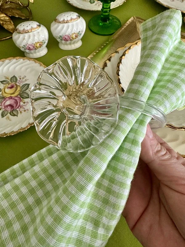 Glass Napkin Rings, Lily Flowers set of 6