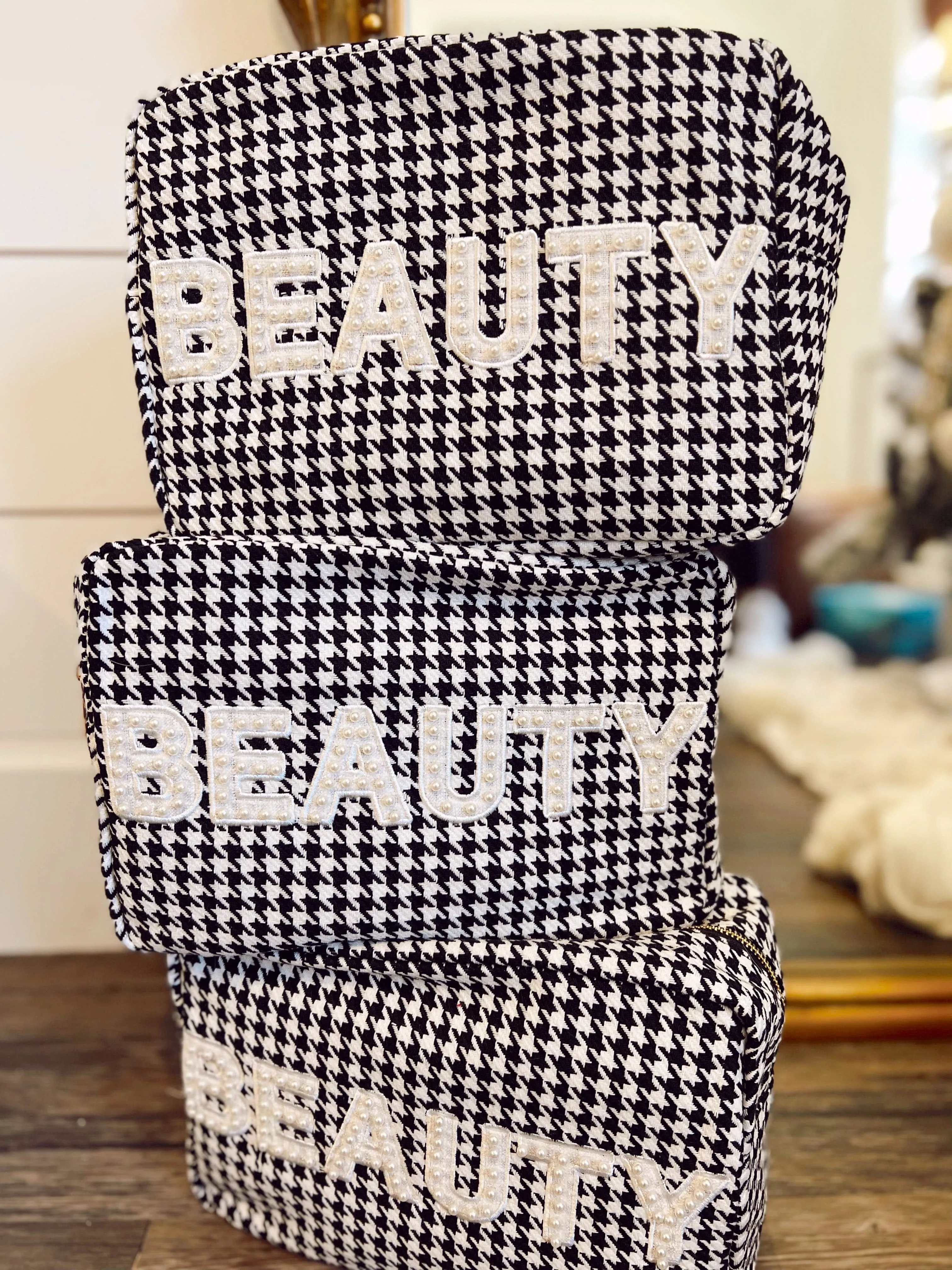 Houndstooth Beauty XL Makeup Bag - Black