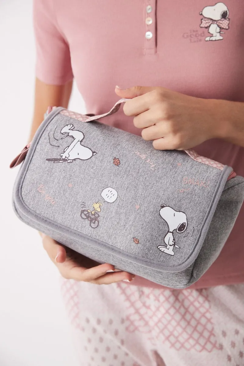 Large grey Snoopy toiletry bag