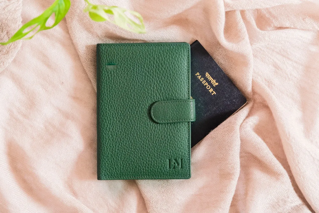 Le Mira 'The Voyager' Genuine Leather Passport Holder