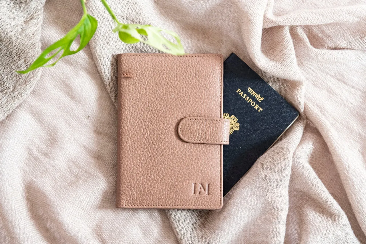 Le Mira 'The Voyager' Genuine Leather Passport Holder