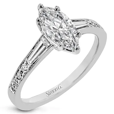 Marquise-cut Engagement Ring & Matching Wedding Band in 18k Gold with Diamonds