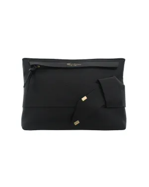 Pellie Clutch in Black