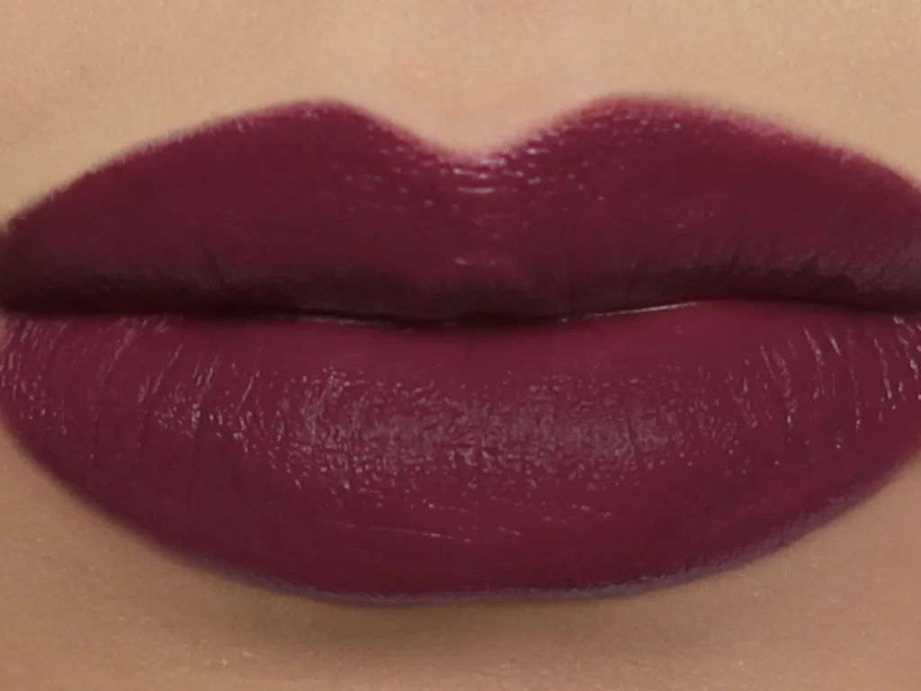 "Delphyne" - Matte Vegan Lipstick