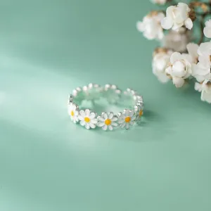 The Blooming Daisy Ring