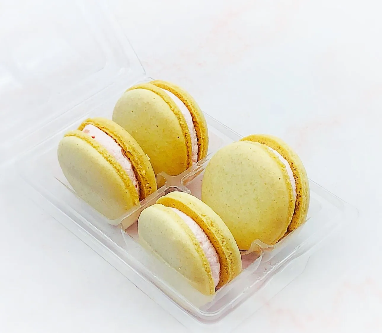 Vegan Elderflower Macarons