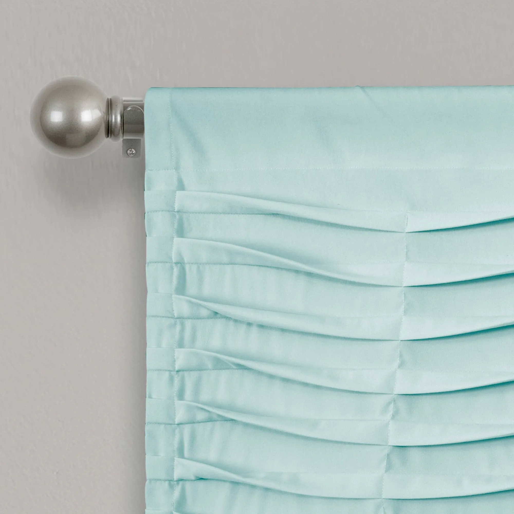 Wave Texture Valance