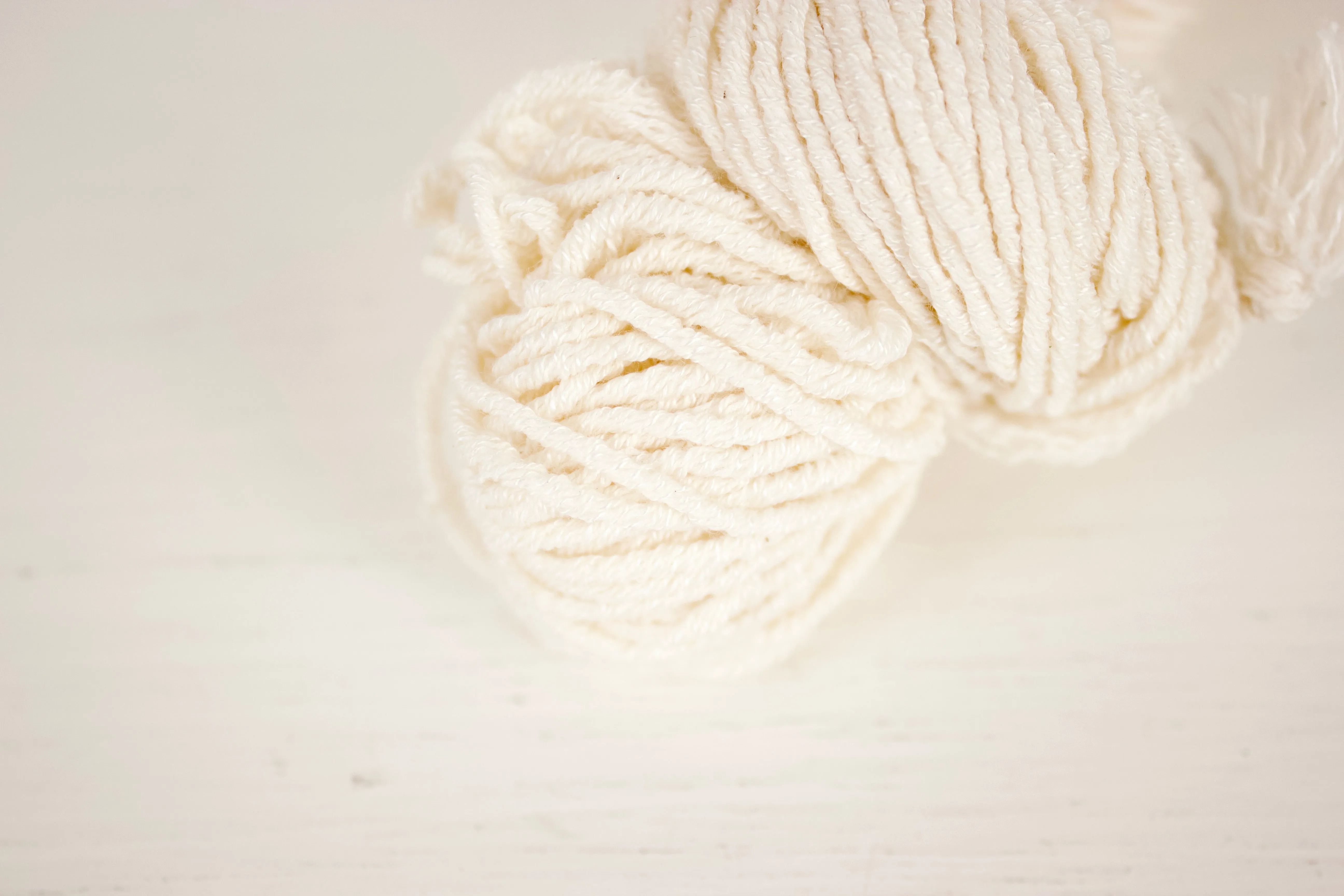 Wholesale Hyades - Vegan Stretchy Worsted Yarn Base for Dyers, undyed ecru, tencel, organic cotton, elastic